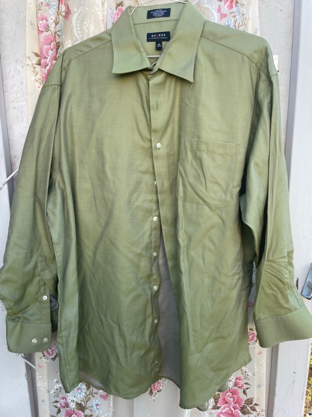 Axcess Olive Green Long-Sleeve Button Shirt